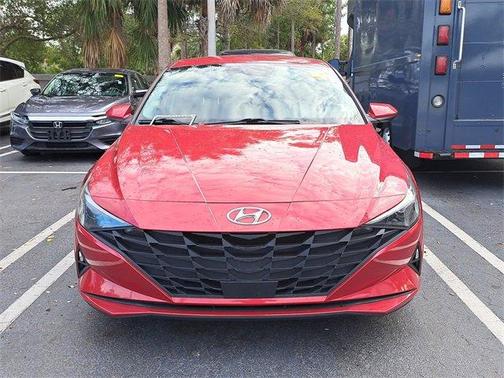 2022 Hyundai ELANTRA SEL