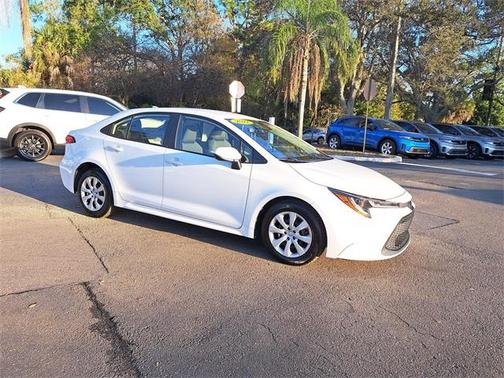 2022 Toyota Corolla LE