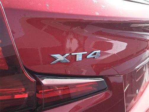 2021 Cadillac XT4 Premium Luxury
