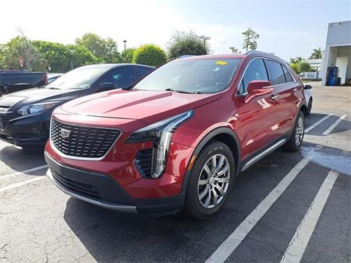 2021 Cadillac XT4 Premium Luxury