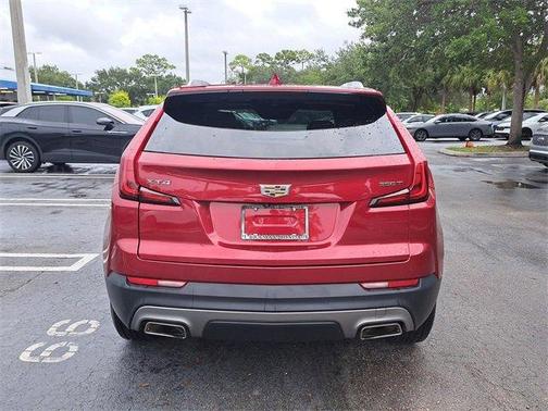 2021 Cadillac XT4 Premium Luxury