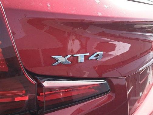 2021 Cadillac XT4 Premium Luxury
