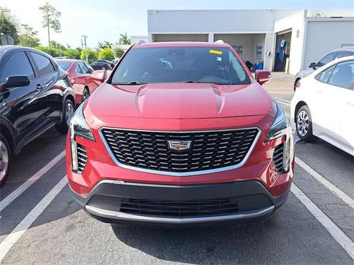 2021 Cadillac XT4 Premium Luxury