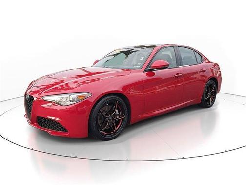 2021 Alfa Romeo Giulia Base