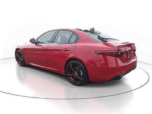 2021 Alfa Romeo Giulia Base