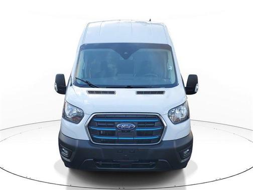 2022 Ford E-Transit Base