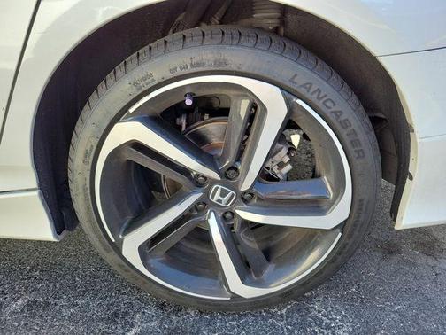 Platinum White Pearl 2022 Honda Accord Sport 1.5T