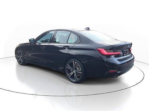 2021 BMW 330 i