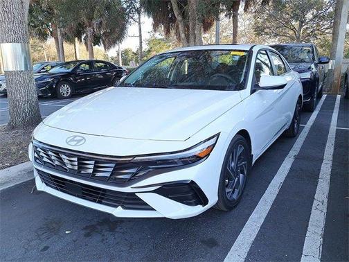 2025 Hyundai ELANTRA SEL Convenience