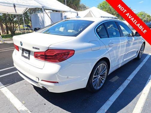 Alpine White 2020 BMW 530 i