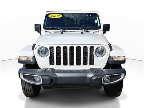 2022 Jeep Gladiator Sport