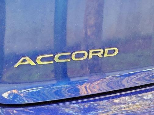 Still Night Pearl 2024 Honda Accord Hybrid Sport-L