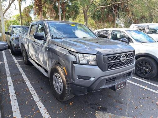 2022 Nissan Frontier S