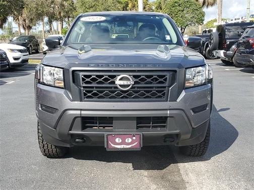 2022 Nissan Frontier S