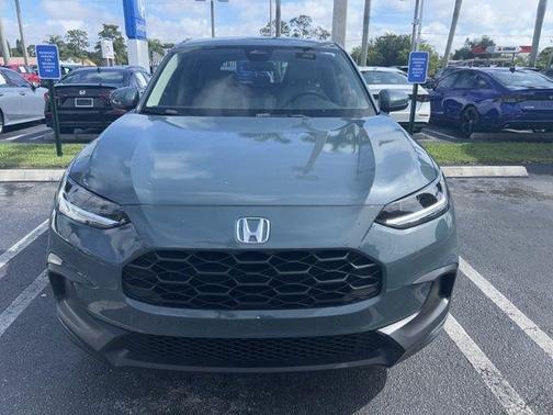 Pearl 2024 Honda HR-V LX