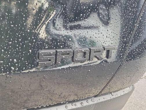 Crystal Black Pearl 2024 Honda HR-V Sport