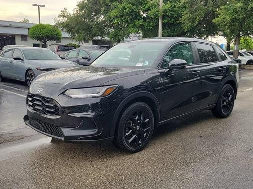 Crystal Black Pearl 2024 Honda HR-V Sport