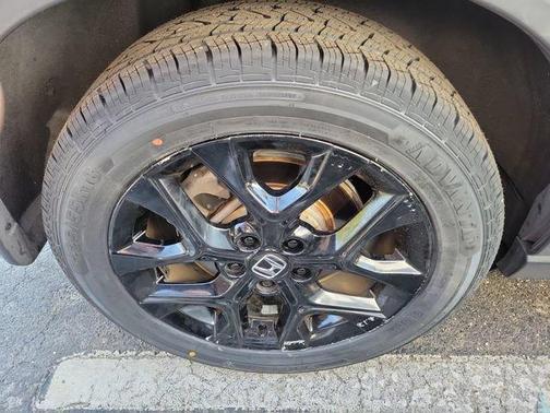 Crystal Black Pearl 2024 Honda HR-V Sport