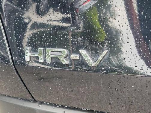 Crystal Black Pearl 2024 Honda HR-V Sport