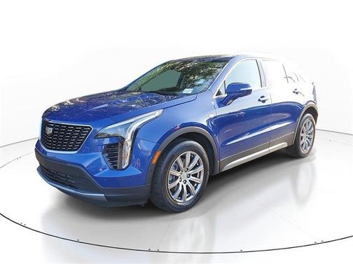 2022 Cadillac XT4 Premium Luxury