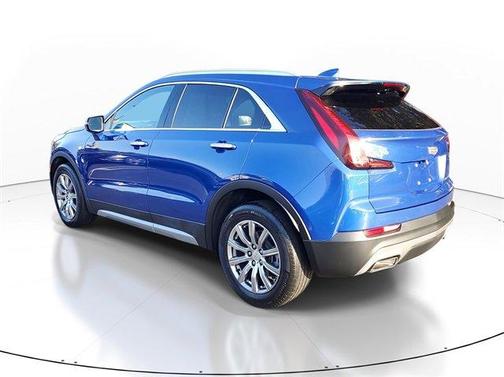 2022 Cadillac XT4 Premium Luxury