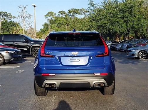 2022 Cadillac XT4 Premium Luxury
