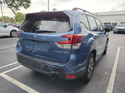 Horizon Blue Pearl 2020 Subaru Forester Premium