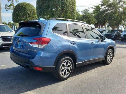 Horizon Blue Pearl 2020 Subaru Forester Premium
