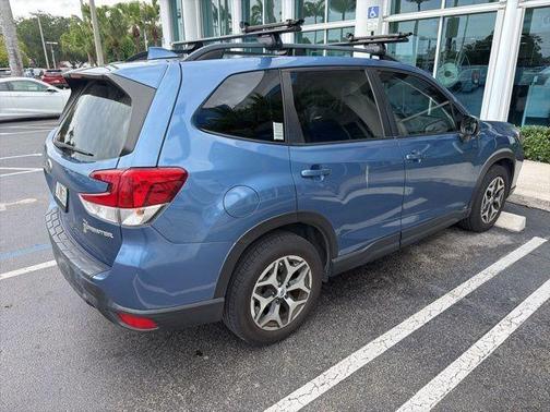 Horizon Blue Pearl 2020 Subaru Forester Premium