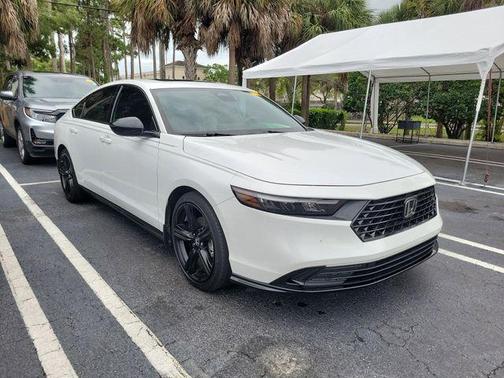 Platinum White Pearl 2023 Honda Accord Hybrid Sport-L
