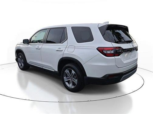 2023 Honda Pilot EX-L 7-Passenger