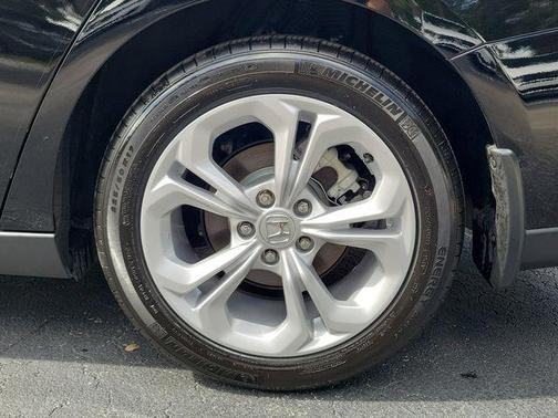 Crystal Black Pearl 2025 Honda Accord LX