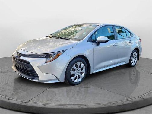 Classic Silver Metallic 2025 Toyota Corolla LE