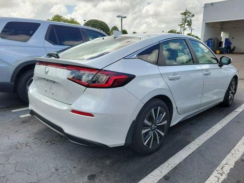 Platinum White Pearl 2024 Honda Civic EX-L