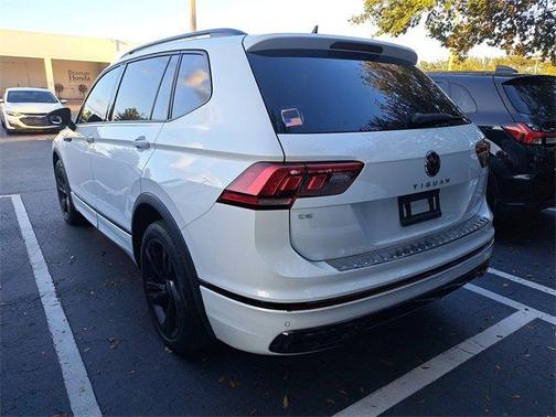 2023 Volkswagen Tiguan 2.0T SE R-Line Black