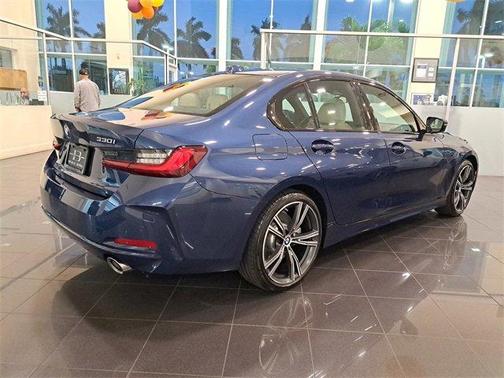 2023 BMW 330 i