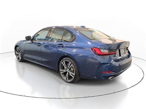 2023 BMW 330 i