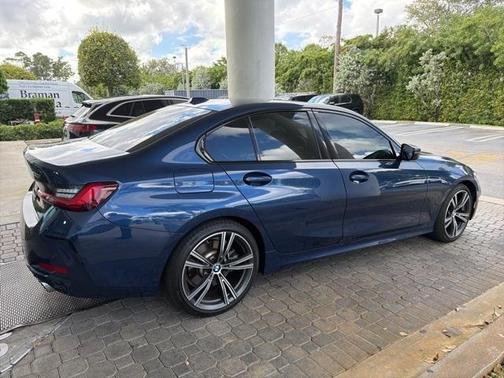 2023 BMW 330 i