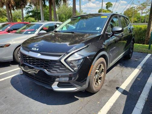 Fusion Orange 2023 Kia Sportage LX