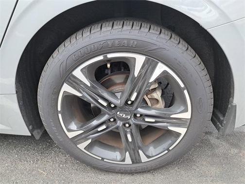 2023 Kia K5 GT-Line