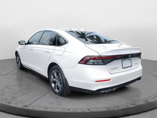 Platinum White Pearl 2025 Honda Accord Hybrid EX-L