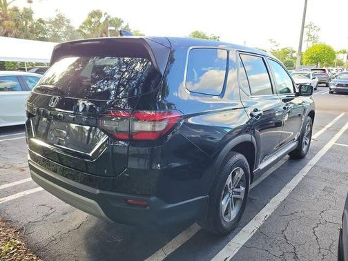 Crystal Black Pearl 2025 Honda Pilot EX-L