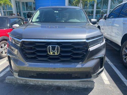 Modern Steel Metallic 2024 Honda Pilot EX-L 7-Passenger