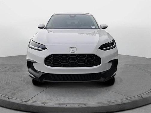 Platinum White Pearl 2026 Honda HR-V LX
