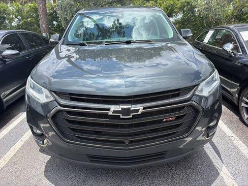 Graphite Metallic 2021 Chevrolet Traverse RS