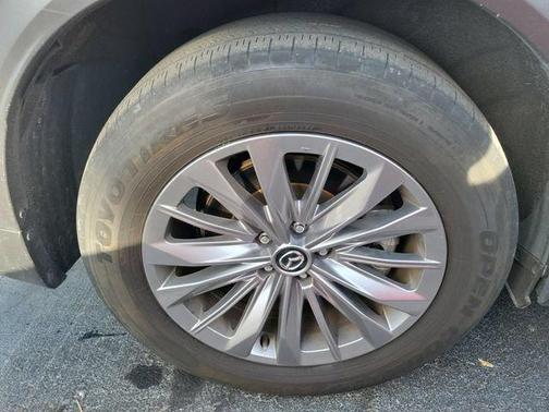 Rhodium White Premium 2025 Mazda CX-90 SE