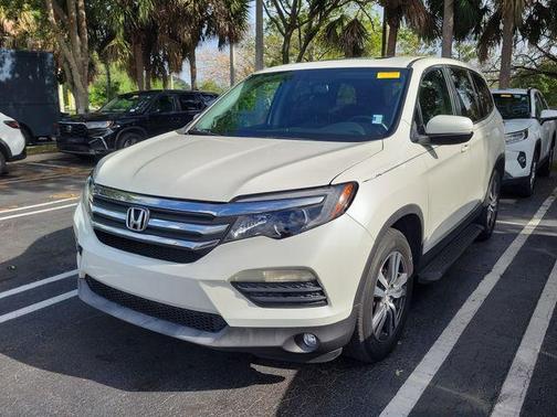 White Diamond Pearl 2018 Honda Pilot EX-L