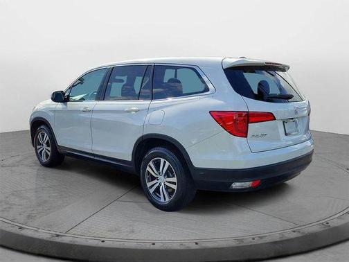 White Diamond Pearl 2018 Honda Pilot EX-L