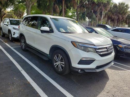 White Diamond Pearl 2018 Honda Pilot EX-L