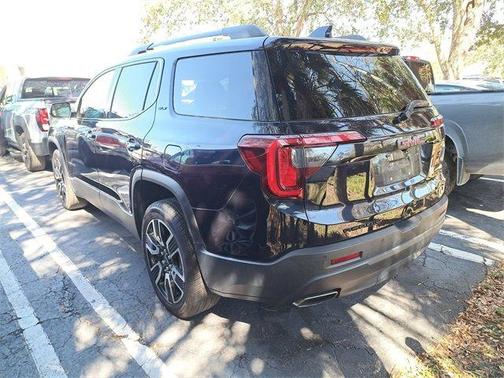 2021 GMC Acadia SLT
